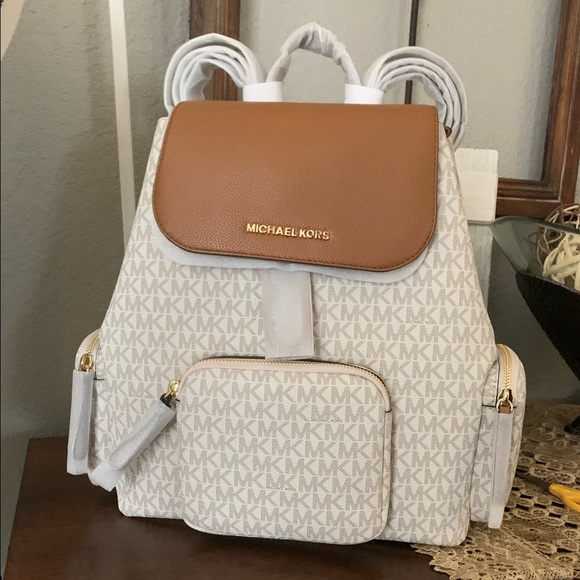 Last one 😍 New Mk backpack vanilla ❣️ - Picture 2 of 7